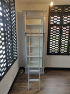 Brighton Bibliothek - Bücherregal - zerlegbar - 85x43x240H cm - 4 verstellbare Einlegeböden - 1 Soft-Close-Schublade