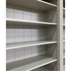 Bücherregal Modern Library - 400x43x240H cm - mit Eichenplatte und Mittelrahmen - 8 Flügeltüren - 8 Schubladen - verstellbare Einlegeböden