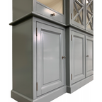 Buffetschrank San Marino - 220x50x215H cm - offene Fächer - 2 Vitrinentüren mit Kreuzen - 2 Soft-Close-Schubladen - 4 geschlossene Flügeltüren