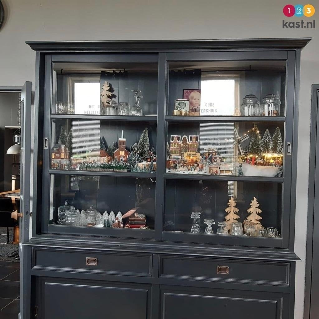 Buffetschrank Miami Beach - 188x53x218H cm - 2 Schiebetüren - 2 Soft-Close-Schubladen - 2 geschlossene Schiebetüren - Glasseiten