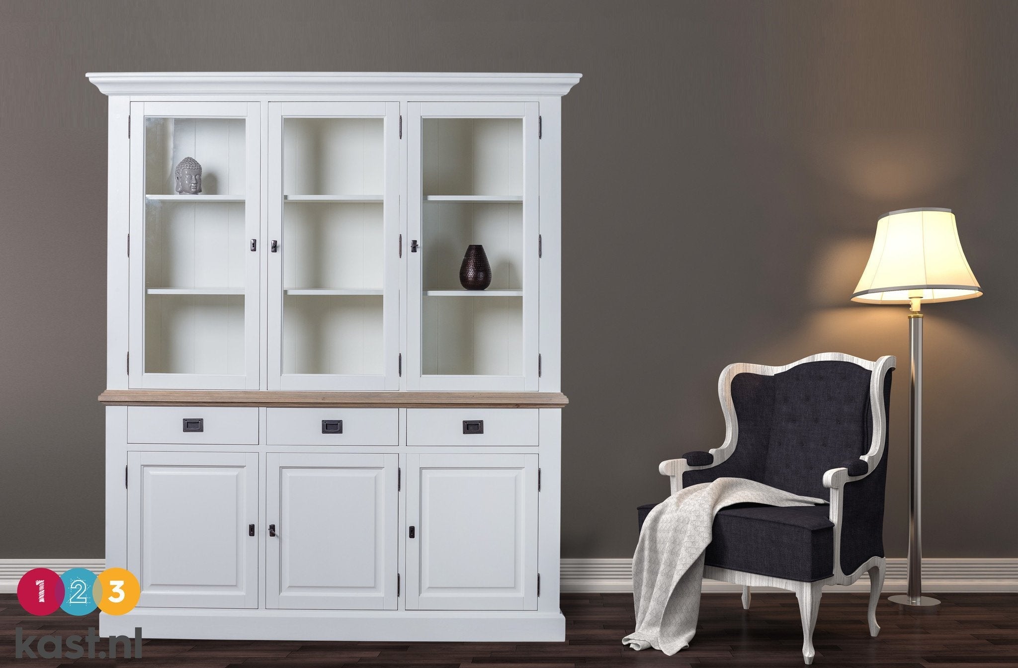 Buffetschrank Sara 01 - 180x46x206H cm - Eiche Zwischenboden - 3 Schranktüren mit Scharnieren - 3 Schubladen mit Soft Close - 3 geschlossene Scharniertüren