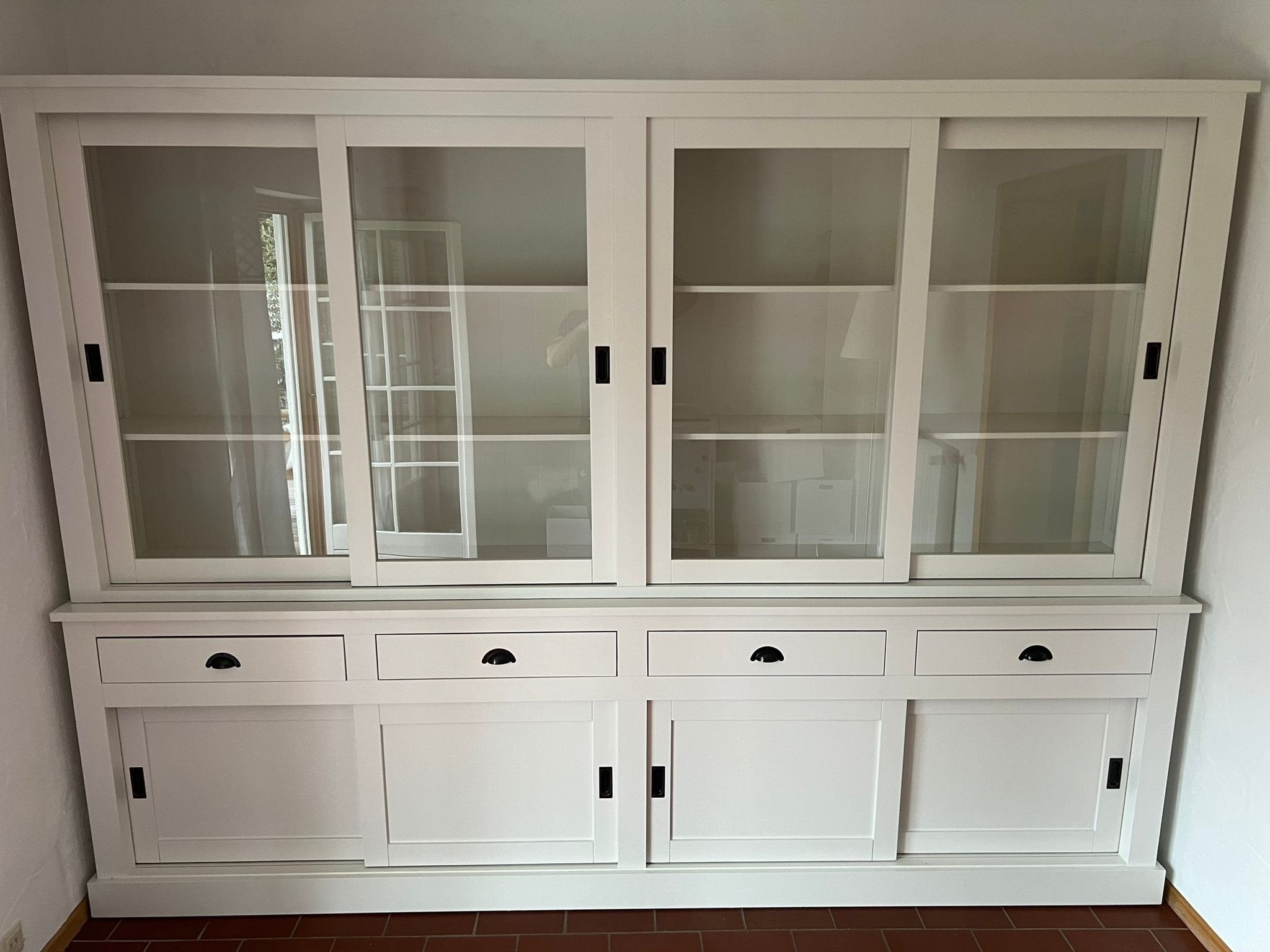 Buffetschrank Canada - 300x50x220H cm - 4 Schiebetüren aus Glas - 4 geschlossene Schiebetüren - 4 Soft-Close-Schubladen
