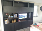 TV-Schrank Girona - 275x40x240H cm - offene Fächer im oberen Schrank und 2 Klapptüren - 4 grifflose Türen im unteren Schrank - Cinewall - TV-Fach