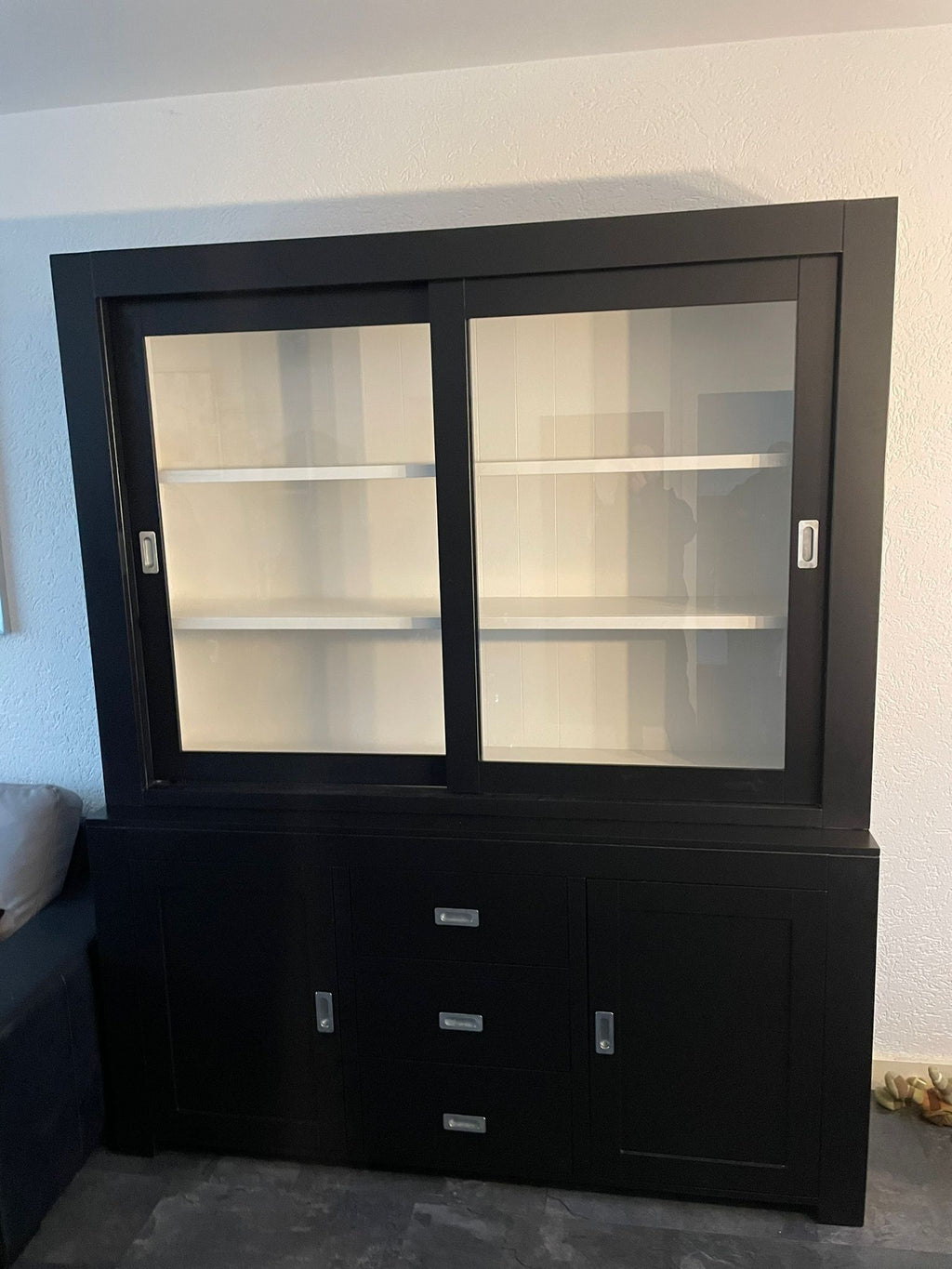 Buffetschrank Hawai - 180x50x220H cm - schlankes Design - 2 Schiebetüren - 3 Soft-Close-Schubladen - 2 Flügeltüren