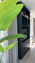 TV-Kleiderschrank Isla Bonita - 150x30x240H cm - Eiche - schlichtes Design - 2 grifflose Türen - TV-Fach - Cinewall - offene Einlegeböden - Eichenfurnier