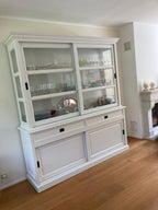 Buffetschrank Miami Beach - 188x53x218H cm - 2 Schiebetüren - 2 Soft-Close-Schubladen - 2 geschlossene Schiebetüren - Glasseiten