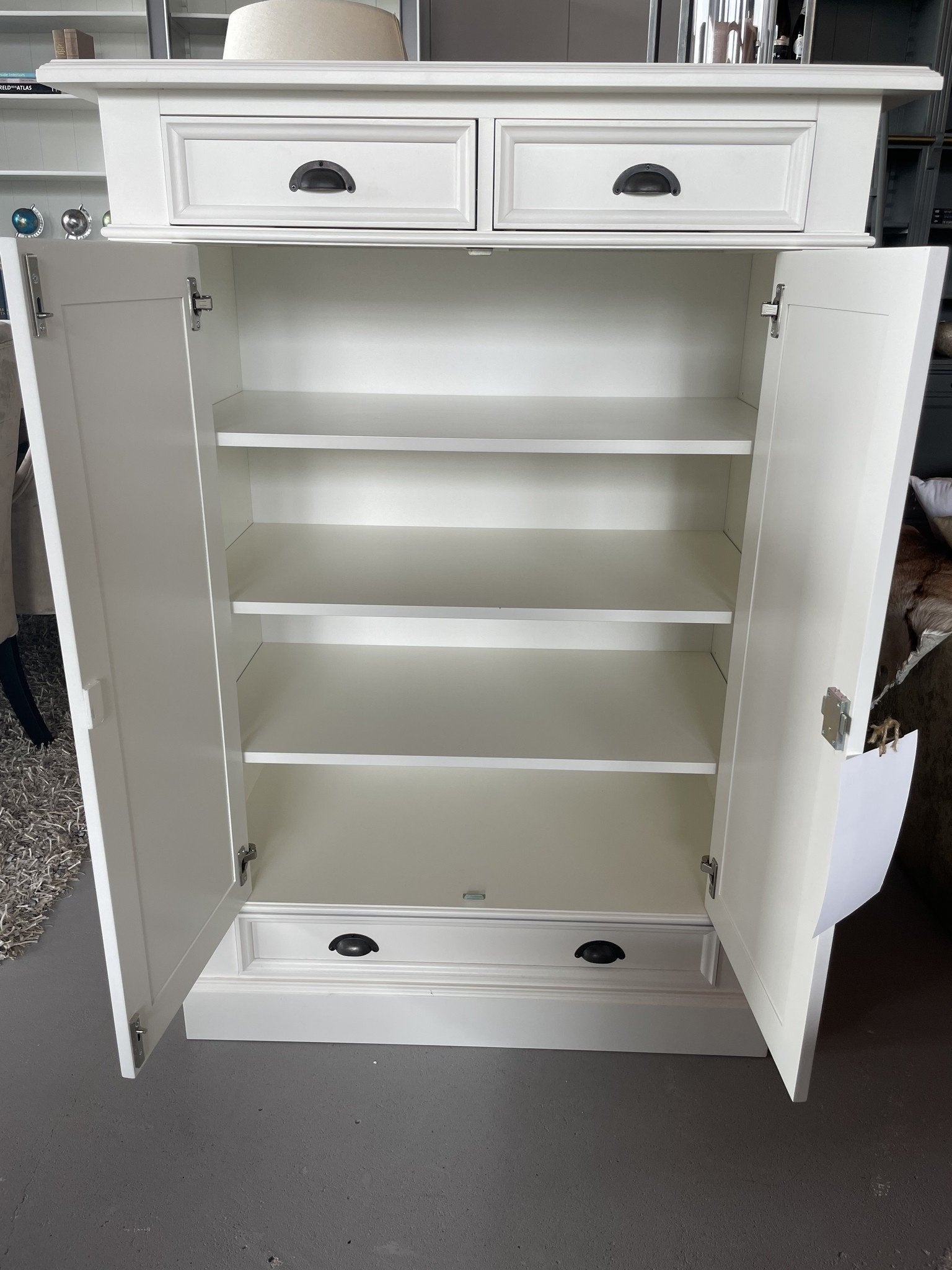 Alicante Mädchenkleiderschrank - 100x53x140H cm - 3 Soft-Close-Schubladen - 2 geschlossene Flügeltüren - 3 Einlegeböden