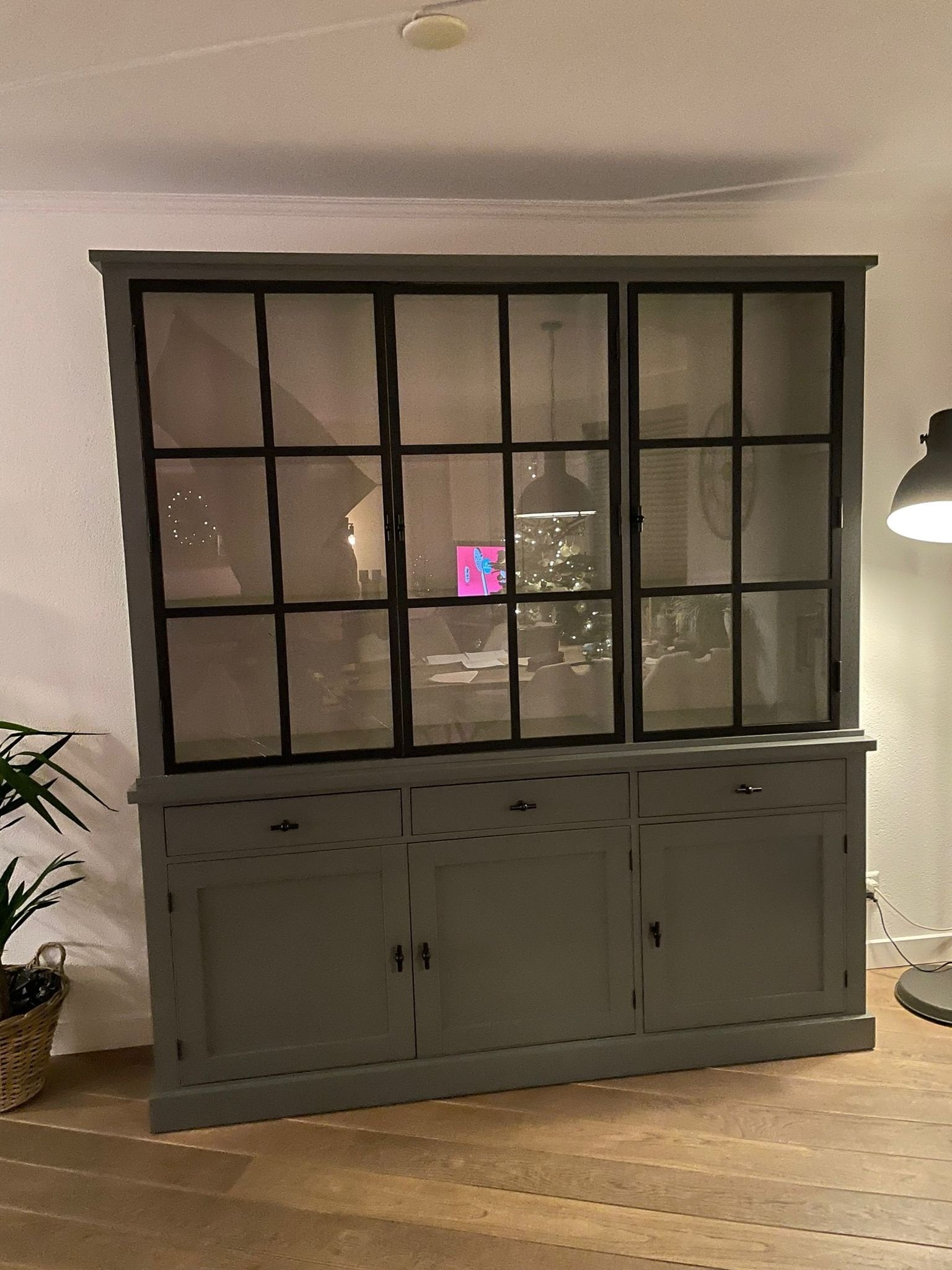 Buffetschrank Montana 03 - 200x46x220H cm - 3 Stahltüren - schlankes Design - schwarze Griffe - 3 Soft-Close-Schubladen