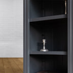 Schaltschrank (Bücherregal) LM 06 - 50x40x245H cm - 4 verstellbare Einlegeböden - 4 Soft-Close-Schubladen - umschaltbar