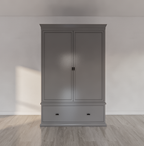 Sines Kleiderschrank - 136x60x215H cm - 2 Türen - 1 Soft-Close-Schublade - mit verstellbaren Einlegeböden hinter den Türen