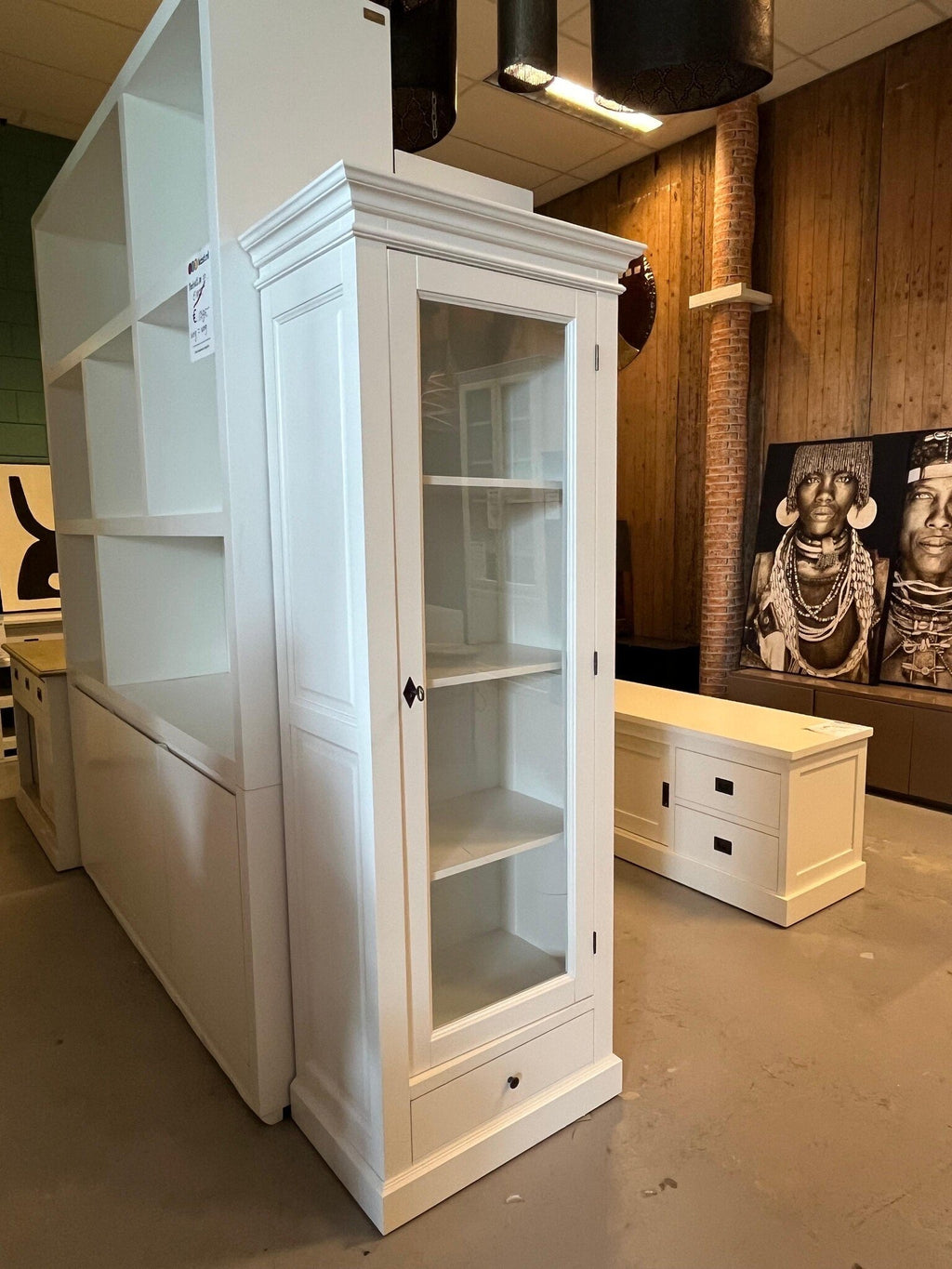 Vitrinenschrank Rougemond - 70x42x190cm